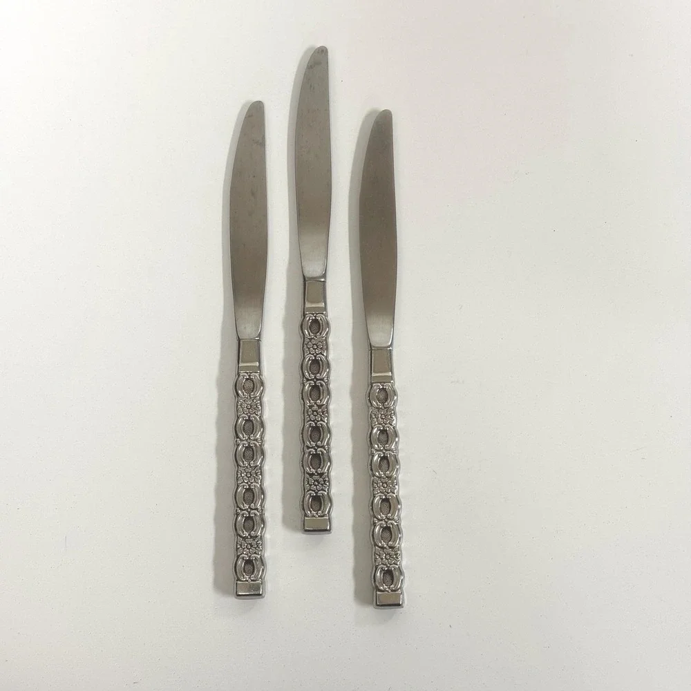 Vintage Applique Oneida Knives- 3 ornate